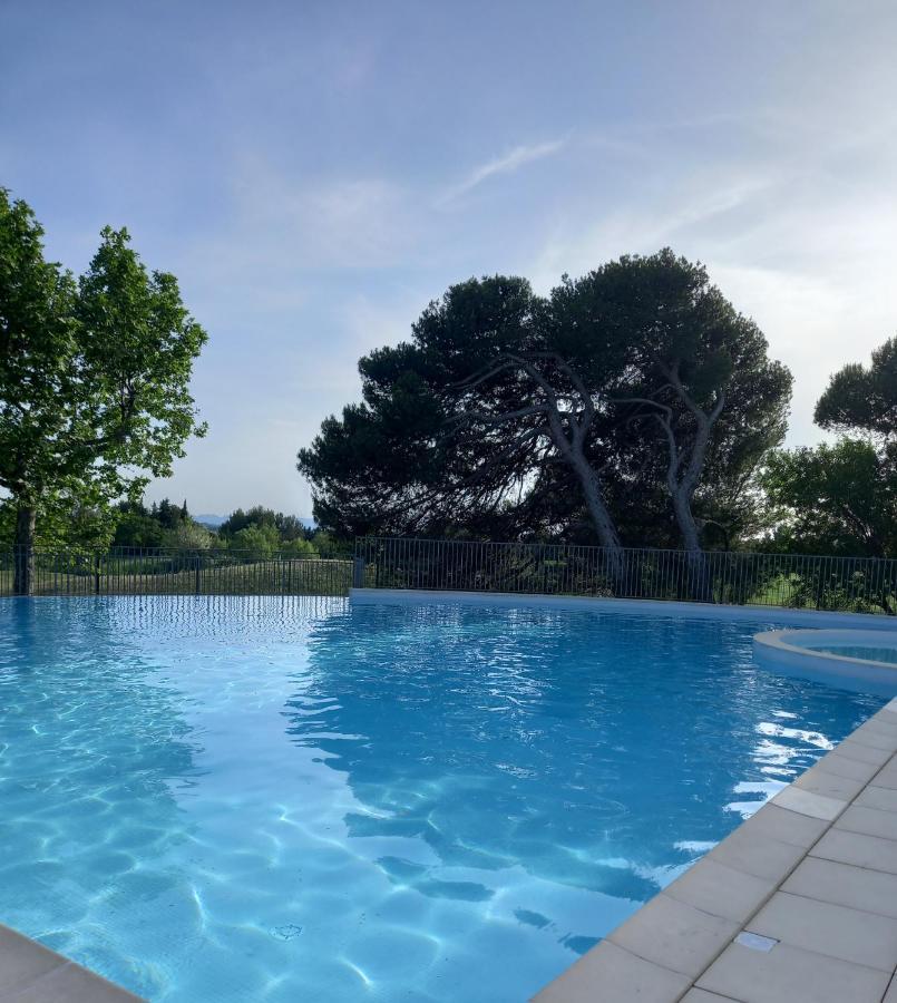 Appartement cosy pour un séjour bien-être Saumane-de-Vaucluse Exterior foto